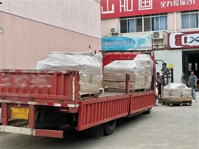 Xiangle Bagħtet Ġarr Massiv Ta' 10,000pcs Ta' Ċineg Ratchet Hanger Ħabel lejn...